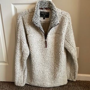 True Grit womens sherpa pullover. Size small. Great condition.